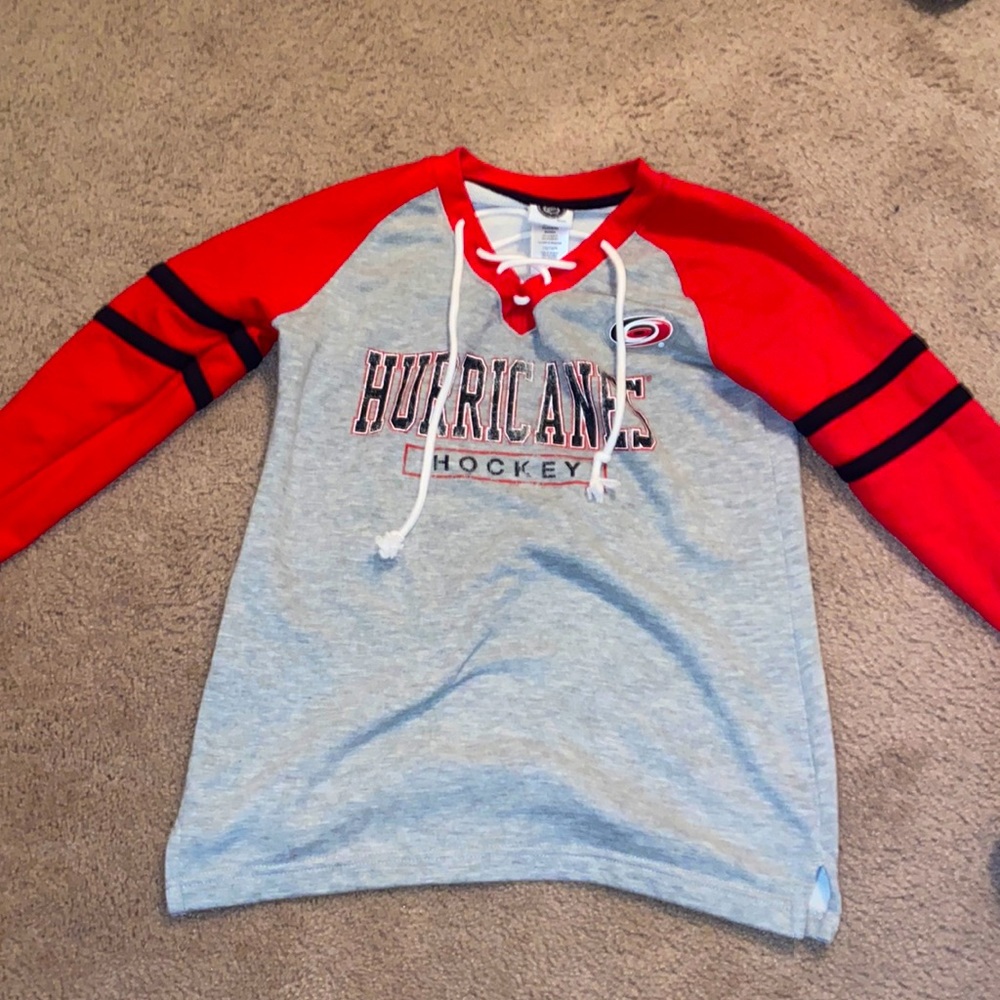 Carolina Hurricanes Vintage Sweatshirt!